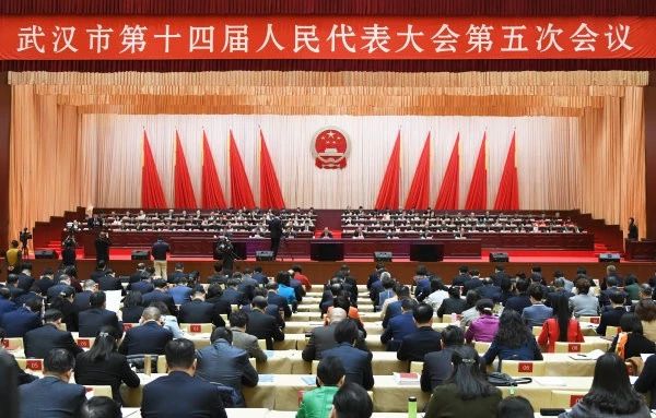 2020政府工作報告新鮮出爐，透露出這些重大信息！(圖1)