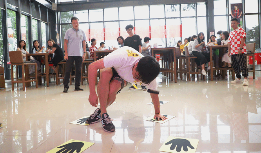 “喜迎軍運盛會，共享美好生活” 武漢體育中心開展“七夕”主題活動(圖5)