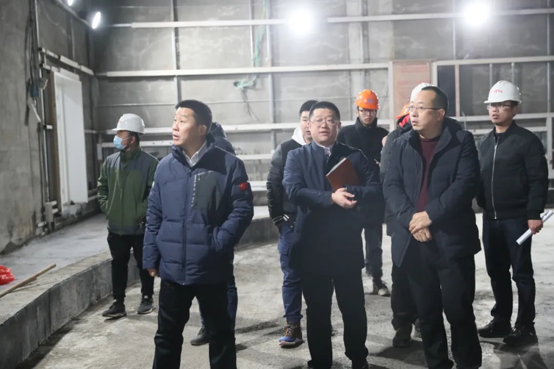 公司領(lǐng)導(dǎo)檢查軍運(yùn)會賽后利用項(xiàng)目建設(shè)(圖5) 公司領(lǐng)導(dǎo)檢查軍運(yùn)會賽后利用項(xiàng)目建設(shè)(圖5)